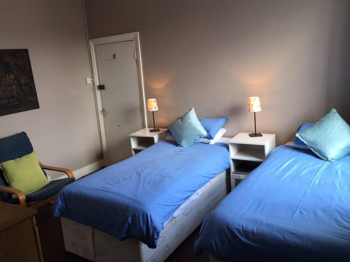 Victoria Dwellings Bed & Breakfast Лондон Екстериор снимка