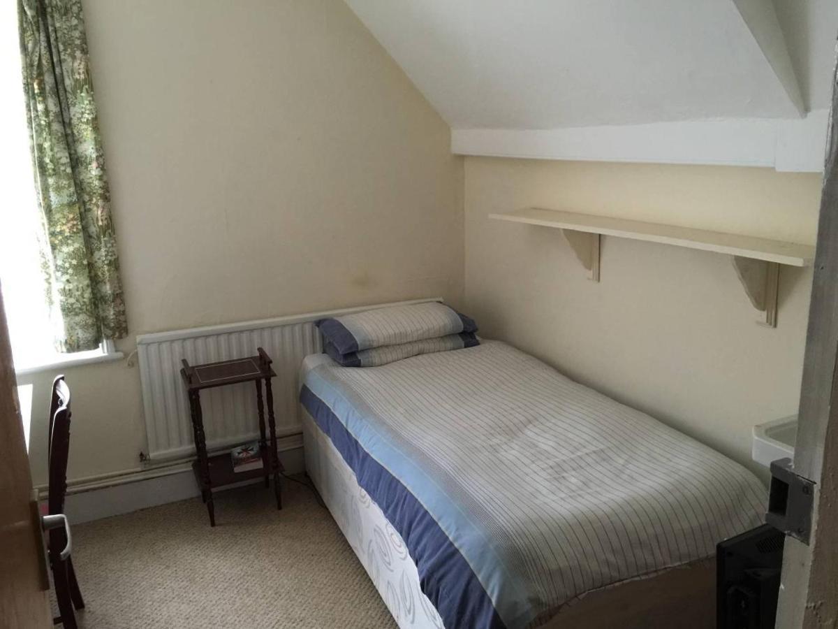 Victoria Dwellings Bed & Breakfast Лондон Екстериор снимка