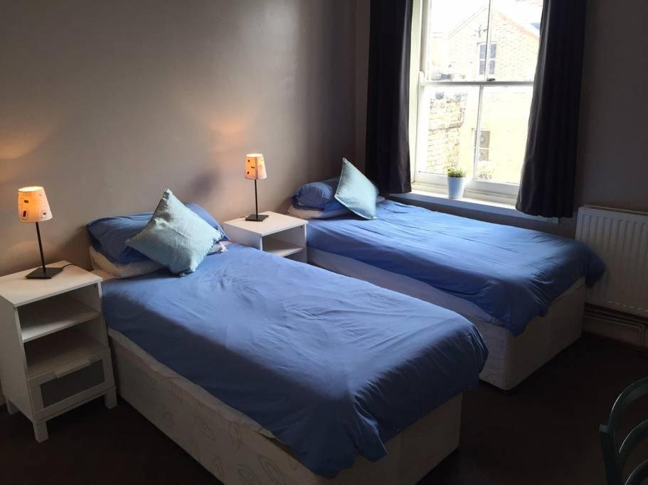 Victoria Dwellings Bed & Breakfast Лондон Екстериор снимка